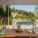 Ferienhaus Panoramic Poolside Getaway