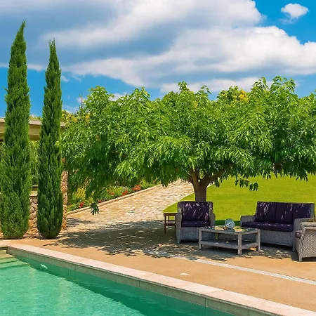 Panoramic Poolside Getaway