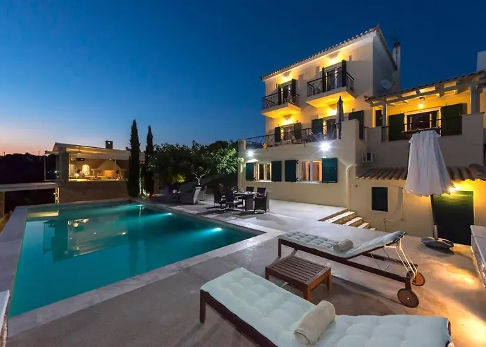 Panoramic Poolside Getaway Semesterbostad *